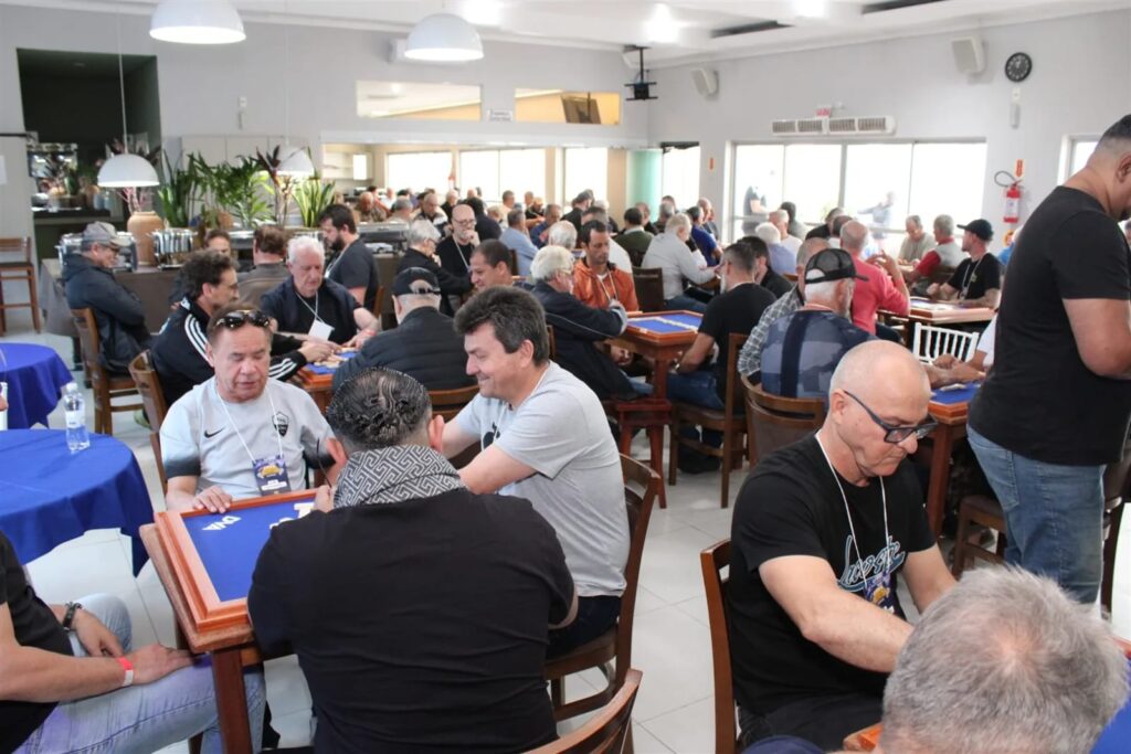 Open de dominó do Lira na edição do centenário do clube
