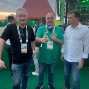 Presidente da Fesporte, Jeferson Ramos Batista, e Presidente do Conselho Estadual de Esporte, Alexandre Beck Monguilhott, prestigiam a abertura do JUBs em Goiânia.
