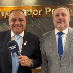 João Rotta Filho, com inúmeros serviços prestados ao Esporte Catarinense, recebeu na noite desta quarta-feira a Medalha Marcílio César Ramos Krieger, condecoração do Tribunal de Justiça Desportiva de Santa Catarina.